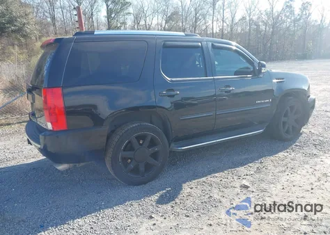 2008 Cadillac Escalade Standard z USA, uszkodzony, nr VIN 1GYFK63848R215133